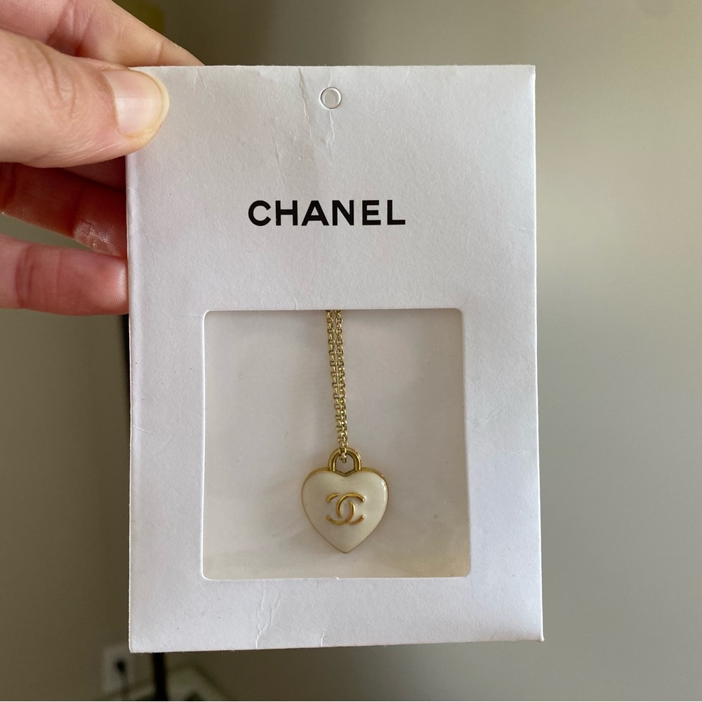 CHANEL Gold and Cream Heart Necklace